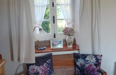 La Jolie Petite Maison for groups 1-5 - Foto 13