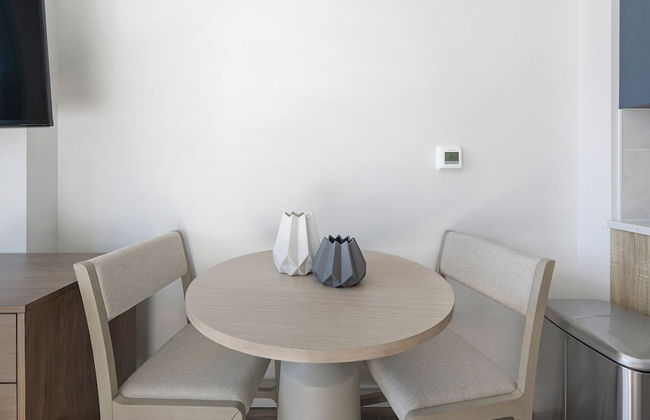 Barsala At 2010 West End Apartments - Photo 2