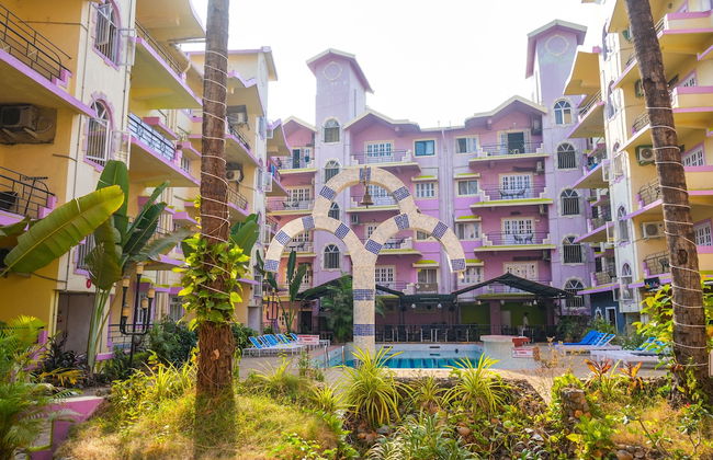 RENTON MANOR BY JOY STAYS - Photo 16