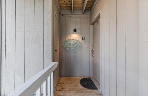 New Listing - Marsh Views Short Walk to Beach and Pools - Double Decks - Foto 33