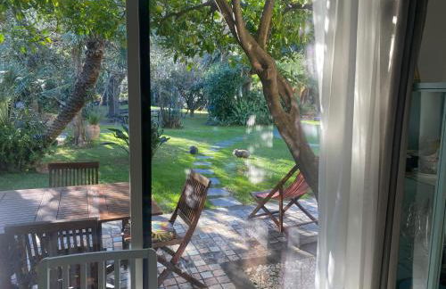 Villa Angelina Holiday Homes I Casa UG I A pochi chilometri da Sanremo e il suo Festival I Giardino I Parcheggio privato - Photo 12