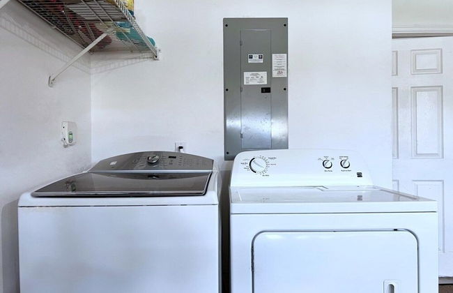 Lovely 4 Bed 3 Bath Pool Home With Spa-5330cvl 4 Bedroom Home by RedAwning - Foto 25