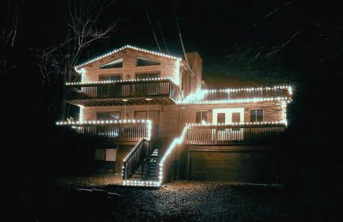 Winter Hideaway - Sled Hill, Hot Tub, Fireplace, Game Room - Foto 15