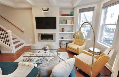 Stroll to The Hip Strip From Shaw Basement Suite - Foto 7