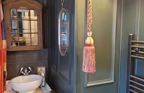 8 Opera Suites, Llangollen - Photo 19