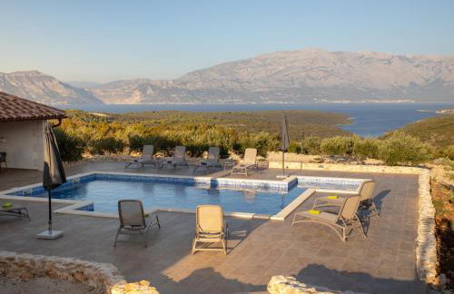 Villa Luisa Pucisca - 2 Häuser, 6 Schlafzimmer Insel Brac - Pool, Grill, Kamin, Tischtennis, Boccia - Foto 14