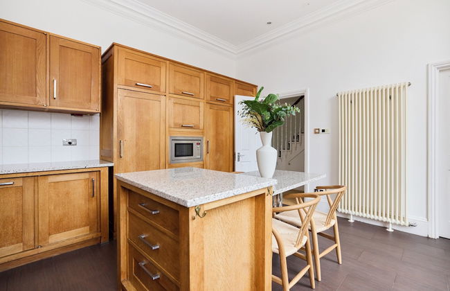 The Hampstead Getaway - Charming 5bdr Home With Conservatory - Foto 4