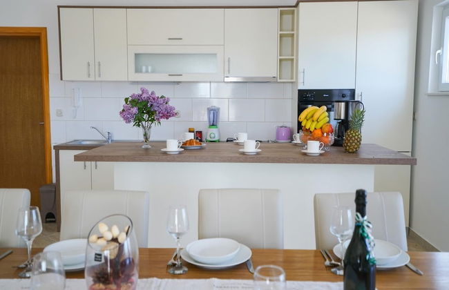 Holiday Home in Prkos With Private Pool - Foto 13