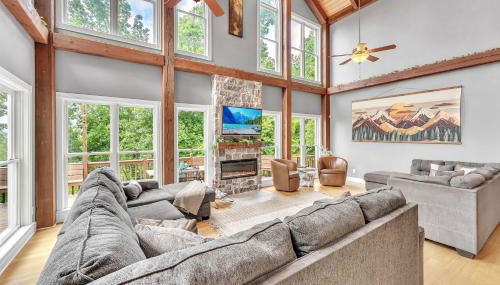 The Retreat at Wildwood - Hot Tub Theater & Deck - Foto 4