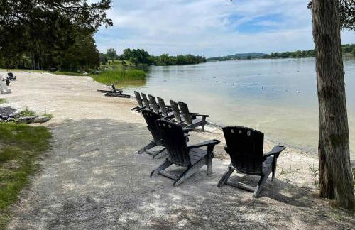 Modern-Chic Athens Home - Fish, Ski and Swim! - Foto 34