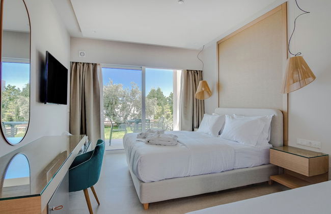 Colonides Beach Hotel - Foto 1