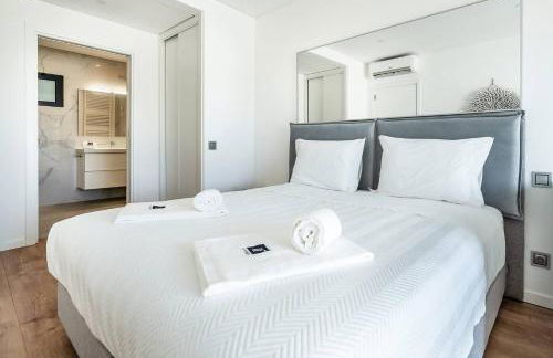 Stylish Algarve Retreat- Priv. Pool & Beach Nearby - Photo 33