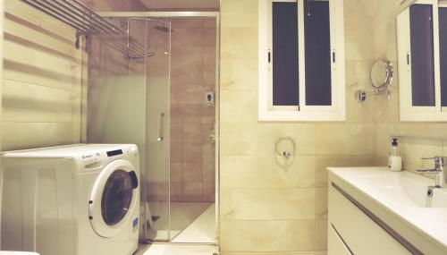 Dip2 - Photo 2, Shower