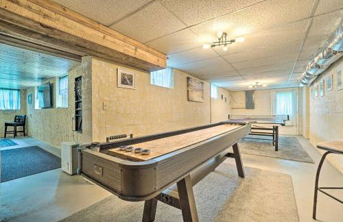 Pet Friendly Home with Hot Tub, Patio and Game Room! - Foto 11