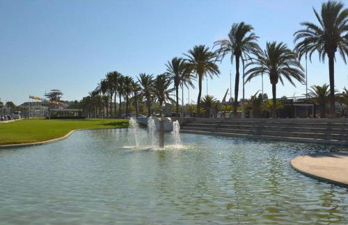 Piso delante de la playa La Pineda con 2 habitaciones - Photo 22