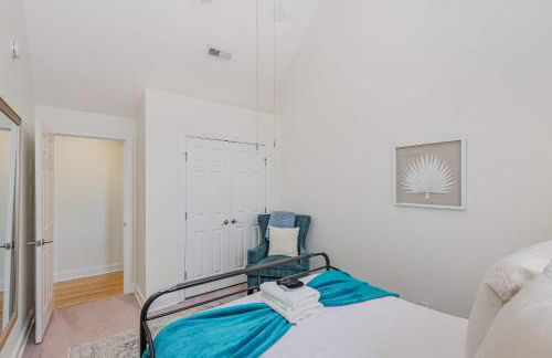 Rhythm & Rest Group Stay with Grill & Cozy Fireplace - Foto 19