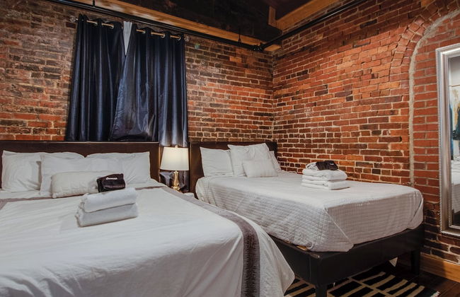 Modern Luxury at The 1865 - Photo 9