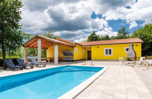 Beautiful villa Eden with pool and jacuzzi immersed in the vegetation - Foto 23