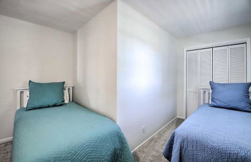 Benton Harbor Lake House with Dock and Fire Pit! - Foto 19