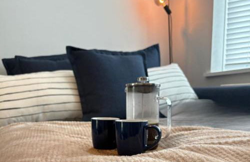 Modern Coastal Retreat, HotTub, Fire Pit, Pets welcome - Photo 17