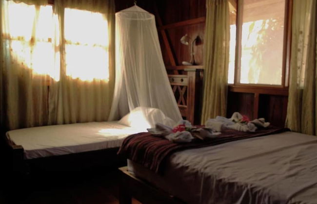 Beautiful House With Panoramic View of the bay and Gardens - Photo 8