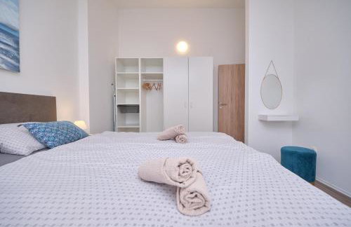 Queen's Lodge Mastrinka by Litto - Photo 30