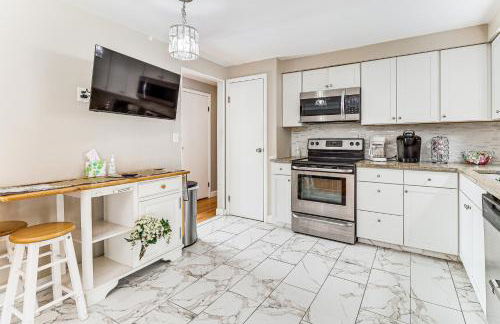 Remote-Work Ready Family Home Near Pittsburgh - Foto 7