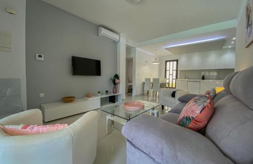 Higuericas 411 - Planta baja - vista piscina - cerca playa - Foto 9