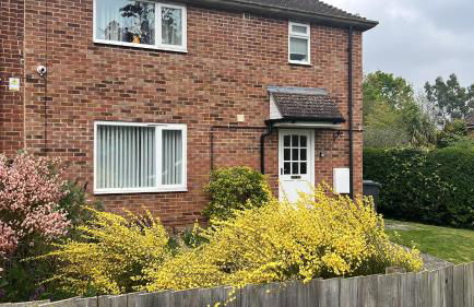 Comfy, king bed families & Contractors welcome - Foto 7