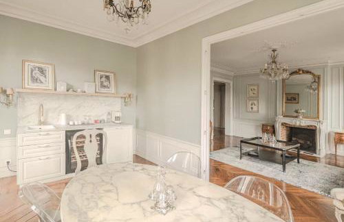 AC 3bds Apt with arc de triomphe view & terrace - Photo 21