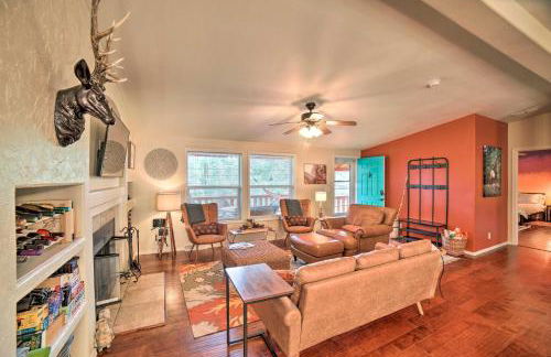 Hilltop Hideout with Peaceful Mountain Views - Foto 6