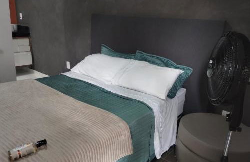 Casa do Rosa - Piscina Aquecida - Churrasqueira - 8 pessoas - SJBV - Foto 17