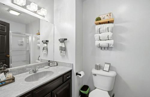 Holiday Island Escape w/ Panoramic Lake Views - Foto 22