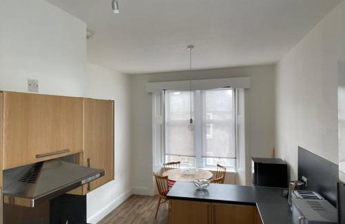 Spacious 3 bedroom apartment in Campbeltown centre - Foto 16