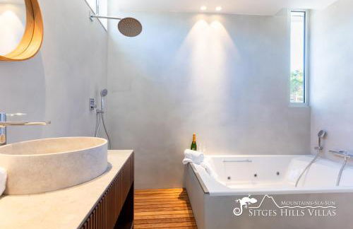 Stunning Villa Angeles with Private Pool and AC close to Sitges - Foto 17