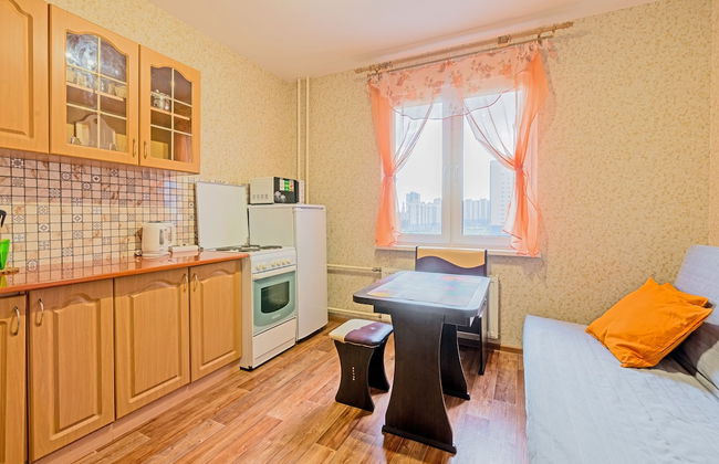 FlatHome24 on Kollontay 5 - Photo 16