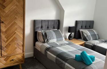 Clare Street - 3 bedroom house with private parking - Photo 19