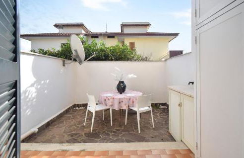 Gorgeous Apartment In Marina Di Ardea - Foto 17