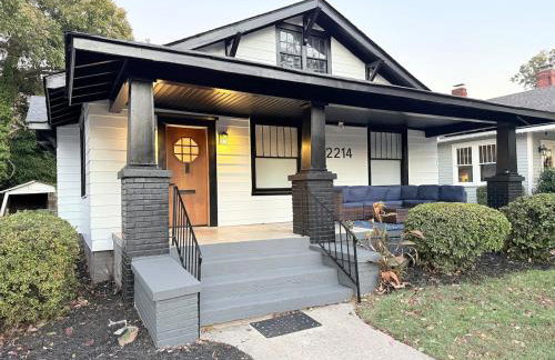 Cottontown Bungalow - Fast WiFi - Walk Downtown - Foto 16