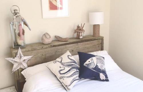 Fabulous Beach Pad Just 20 Paces From The Sea - Foto 16