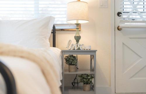 Walk to Old Town - Cozy Restored Cottage - Foto 31