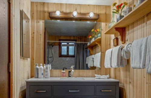 Secluded Tahoe Retreat Near Trails and Beach - Foto 15