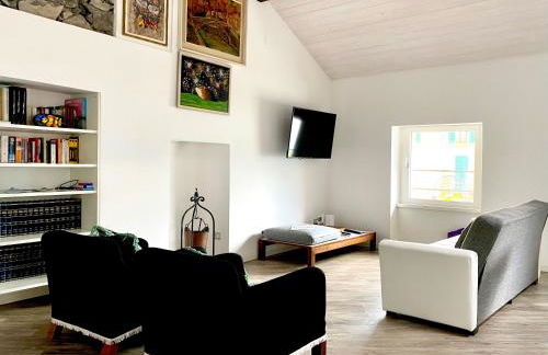 Casa Hygge - Lake Front - Photographer's Art Home - Photo 8