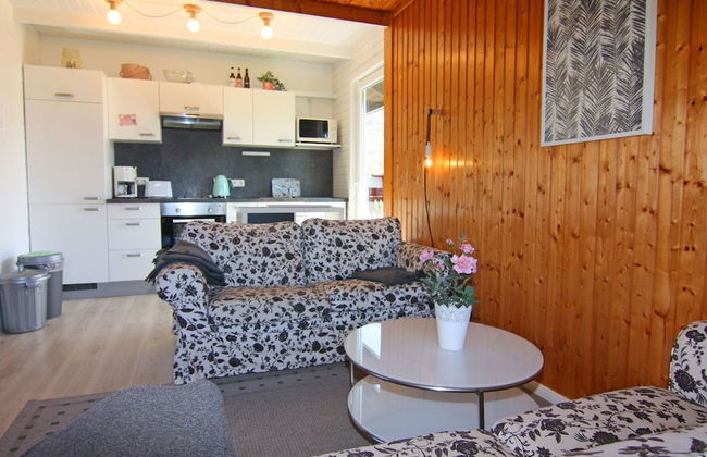 Inviting log House With 2 Terraces and Cozy Fireplace in Damp - Foto 5