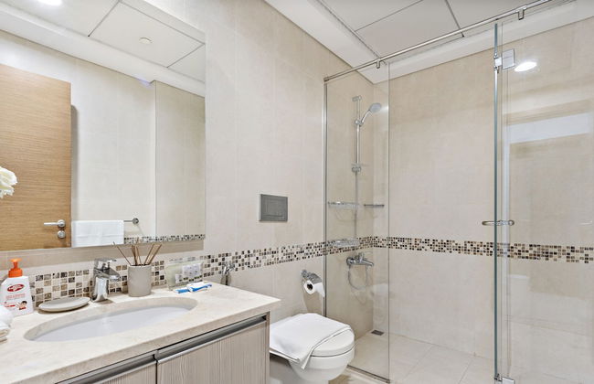 WelHome - Luxury Apt Close to Yas Water and Ferrari World - Foto 15