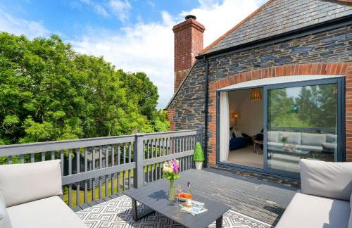 The Little Hawthorns - Photo 3