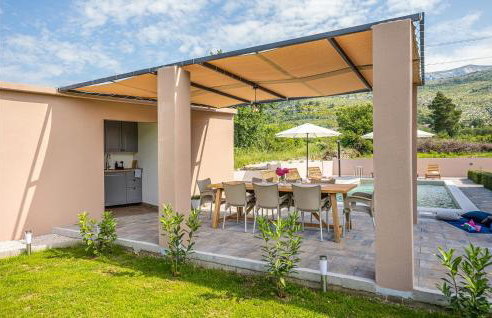 Awesome Home In Tugare With Kitchen - Foto 9