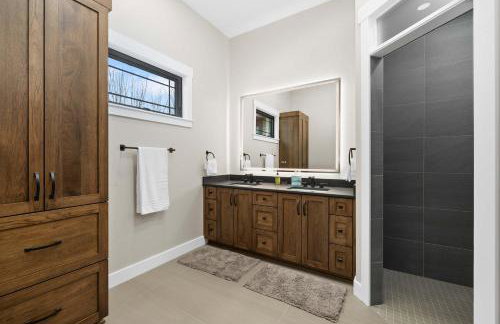 Luxury Modern Lodge Near Fort Wayne with River Views - Foto 9