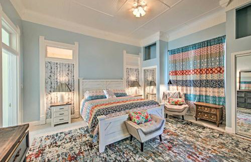 Renovated 'Carnegie Cottage' - Walk to Dtwn! - Foto 11