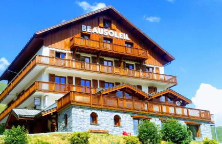 Chalet Beausoleil 4 étoiles - jacuzzi - au pied des pistes - domaine les sybelles - Photo 11